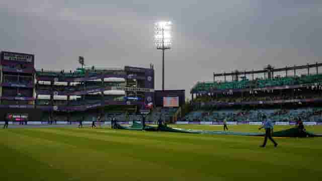 Image for Arun Jaitley Stadium Pitch Report For DC vs MI, Head-to-Head Records, Delhi Weather Forecast, and More | IPL 2024