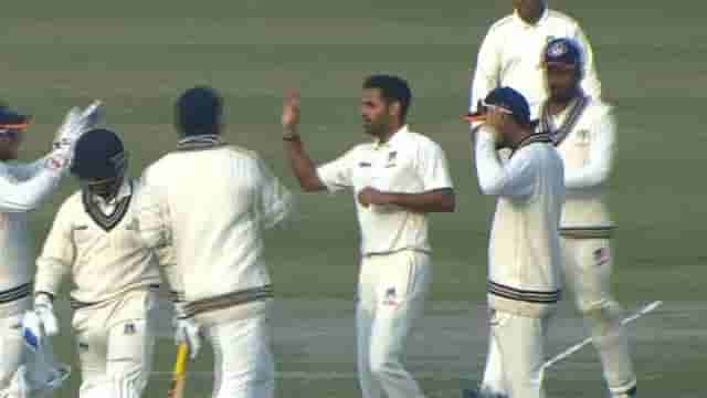 Image for Watch: "Greatest Swing Bowler" Fans React as Bhuvneshwar Kumar picks 5 wickets in Ranji Trophy Comeback