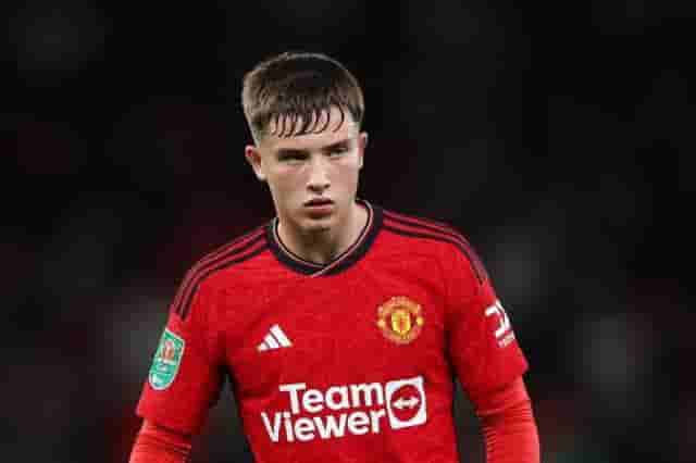 Image for Port Vale loans 19-year-old Manchester United midfielder