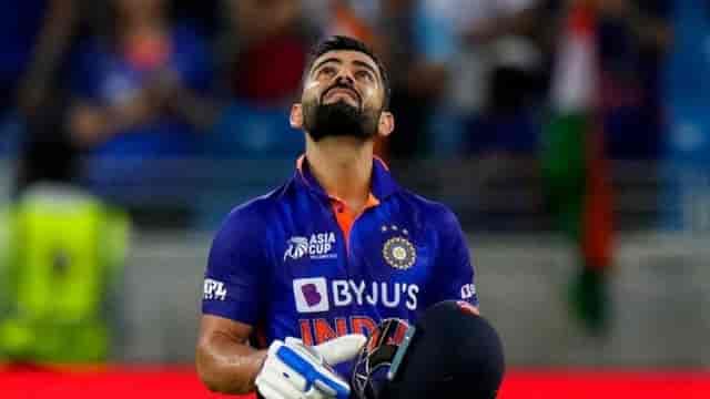 Image for No one except MS Dhoni messaged me after I quit Test captaincy: Virat Kohli