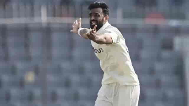 Image for FIRST OVER HAT-TRICK! Jaydev Unadkat stuns Delhi with a first-over hat trick(2023).