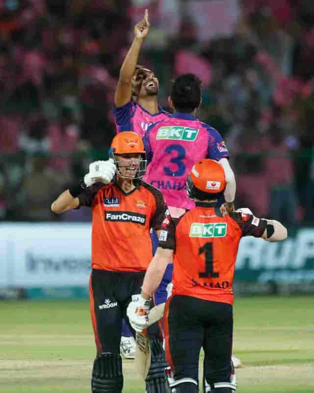 Image for IPL 2023: SRH won by four wickets, Jos Buttler Knocked 95 runs