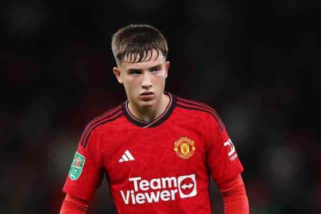 Image for Port Vale loans 19-year-old Manchester United midfielder