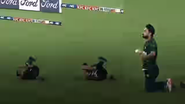 Image for Watch: Khushdil Shah takes a STUNNER to remove Tim Seifert during NZ vs PAK 4th T20I