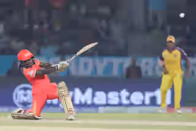 Image for WPL 2025: Who won the WPL match between UP Warriorz and the Gujarat Giants?