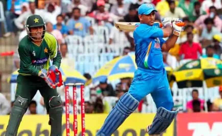 Top 3 batting performances by MS Dhoni for India