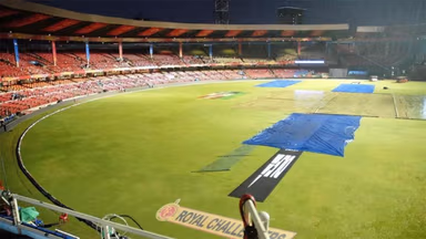 Image for RCB vs KKR: M Chinnaswamy Pitch Report and Weather Forecast of Bengaluru for IPL 2025!