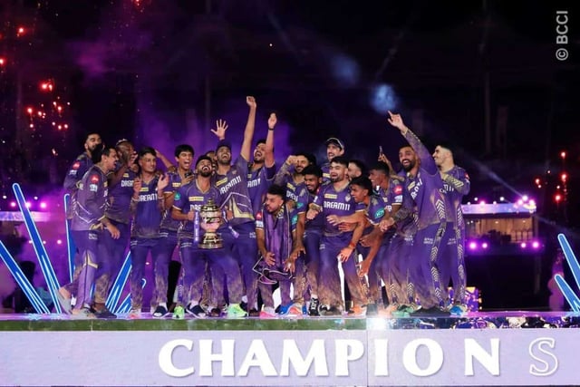 Image for IPL 2024 Final Awards List [KKR vs SRH]: 20 Cr Winner Prize Money, Orange Cap Winner, Purple Cap, Emerging Player, MVP, Runner-Up Prize