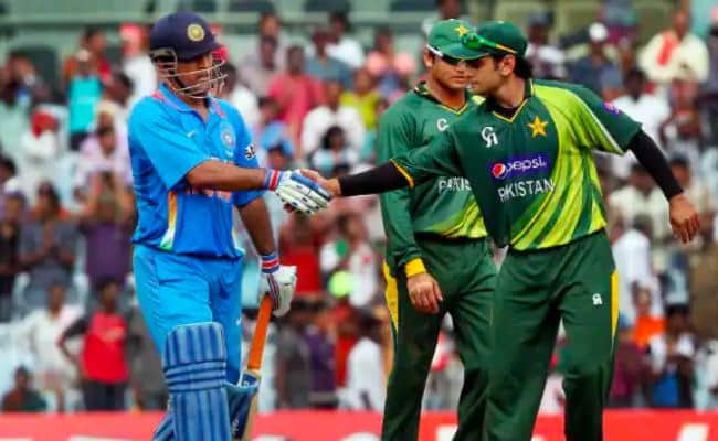 MS Dhoni 113 vs Pakistan 11zon