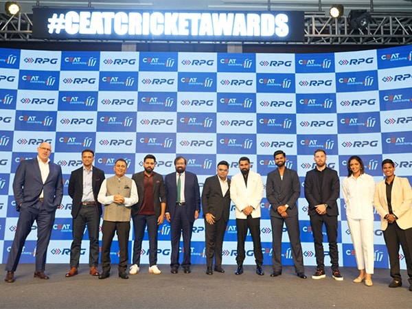 A Highlight of This Year's Men’s CEAT Awards: Kohli, Rohit, and many India players receive tokens of appreciation