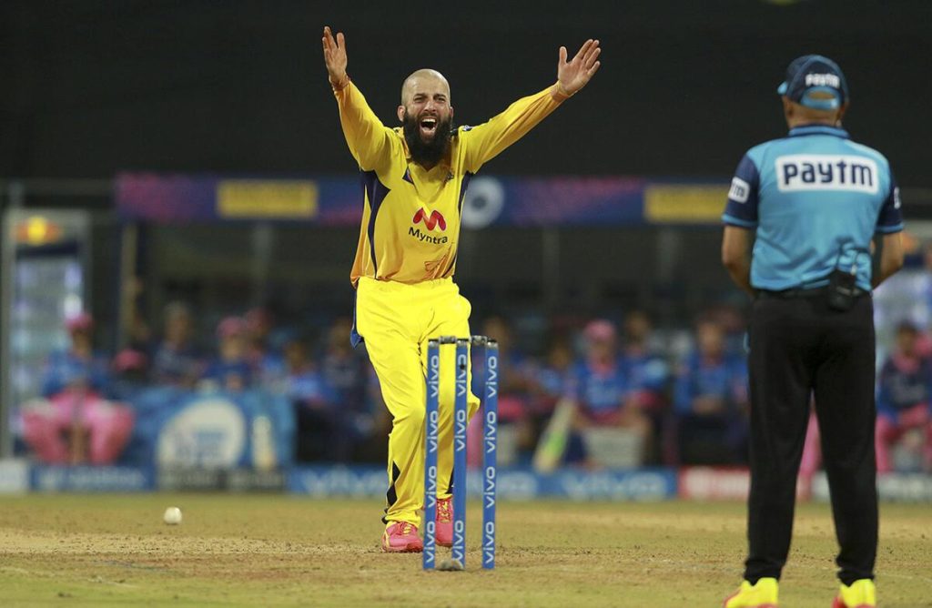 Moeen with CSK